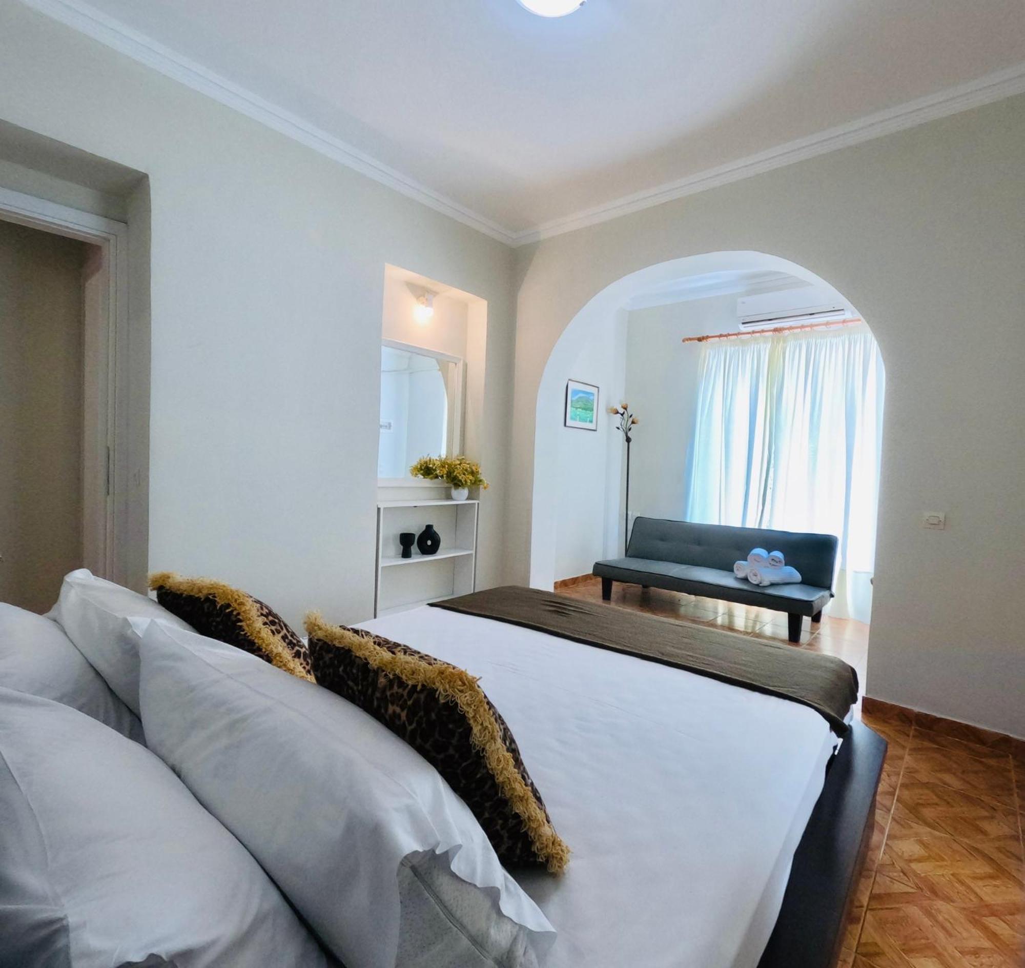 Estate "Tsoukalas Group" Ambelokipoi  Ngoại thất bức ảnh